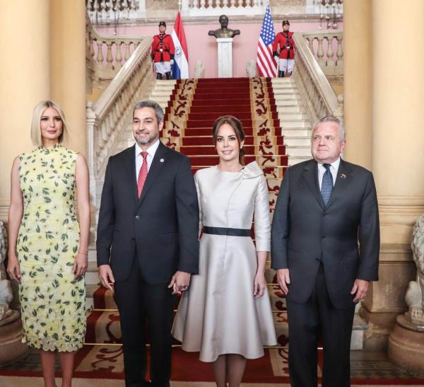 Asesora del Presidente de los EE.UU. llega al Palacio de Gobierno para oficializar apoyo a mujeres emprendedoras
