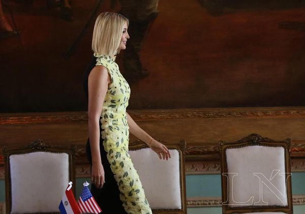 Empoderar a la mujer es el camino, según Ivanka Trump