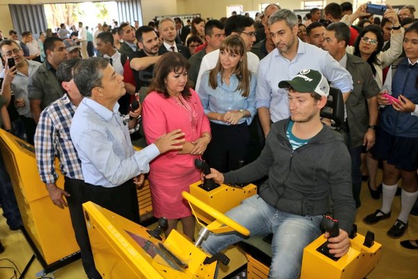 Gobierno encara desafío de reducir informalidad laboral y generar herramientas para nuevas demandas en empleo | .::Agencia IP::.
