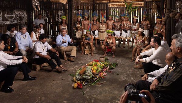 Cumbre aborda defensa de Amazonía en medio de incendios y deforestación