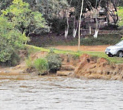 Hallan cuerpo de hombre en el Monda'y - Paraguay.com