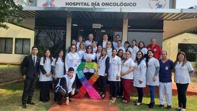 INAUGURAN OBRAS EN EL HOSPITAL DÍA ONCOLÓGICO DE ENCARNACIÓN