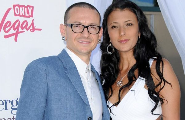 La viuda de Chester Bennington anuncia su compromiso, a dos años de la muerte del cantante