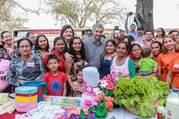 Insiste en usar “capacidad ociosa” de FF.AA. en fronteras y cárceles - Nacionales - ABC Color