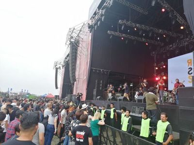 Cosquín Rock enciende la calurosa tarde - Música - ABC Color