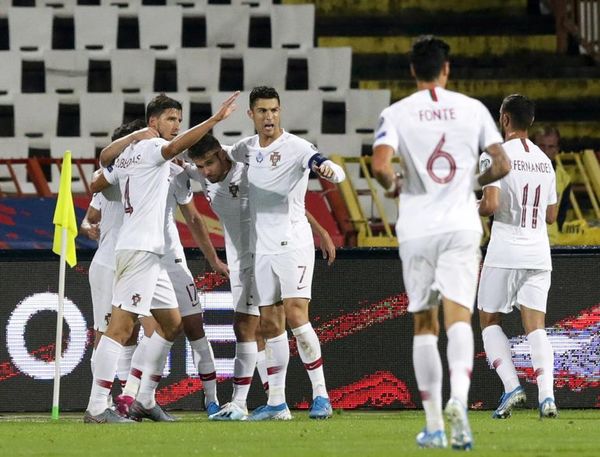 Portugal gana a Serbia y toma aire - Fútbol - ABC Color