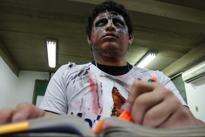 Universitarios marcharán contra la “educación zombie”  - Nacionales - ABC Color