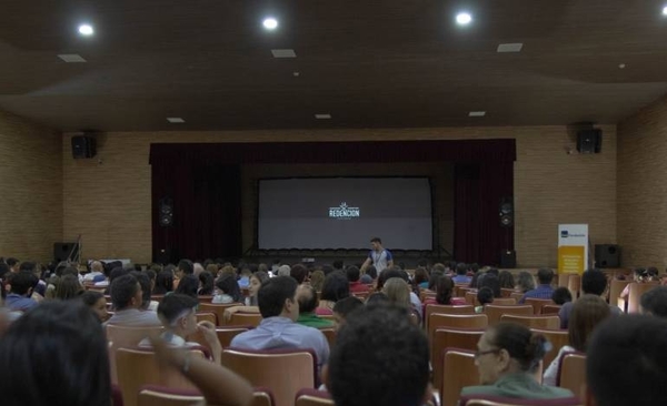 HOY / Buscan llevar películas paraguayas y latinoamericanas a todos los rincones del país