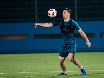 Churín no se mueve de Cerro