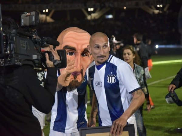 Pablo Guiñazú tuvo su partido homenaje en el Kempes