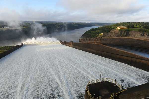 Itaipu transfirió más de US$ 407 millones al Estado durante primer semestre | .::Agencia IP::.