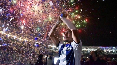 HOY / Guiñazú tuvo su partido homenaje en el estadio Kempes de Córdoba