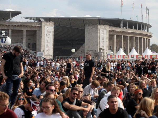 El Lollapalooza Berlín, entre un festival musical y una feria popular