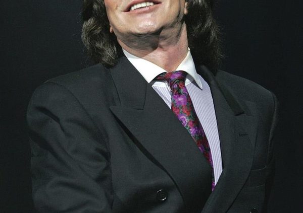 Muere cantante español Camilo Sesto