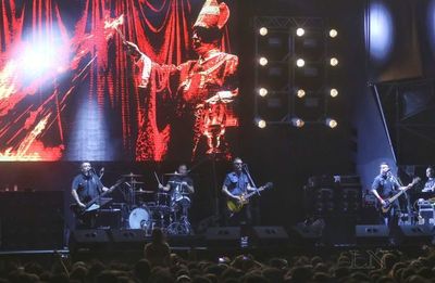 Molotov brilla en el cierre de multitudinario Cosquín Rock