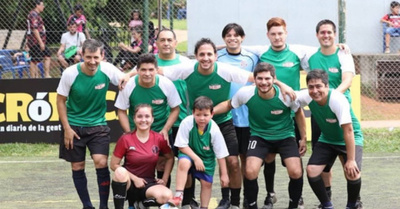 Crónica y un debut de “10”