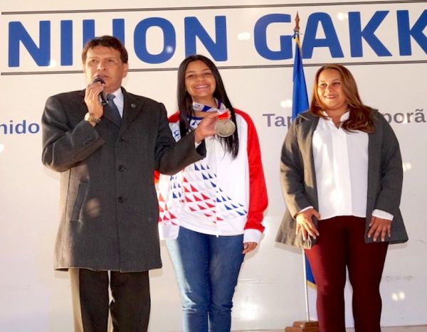 Homenajean a Tatiana Benítez