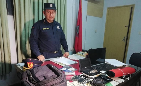 HOY / Entraron a robar a casa de Policía de Tránsito y fueron detenidos