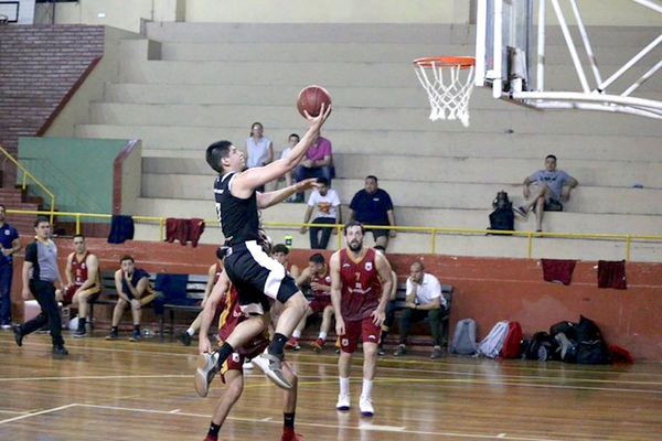 Sobresale duelo de líderes