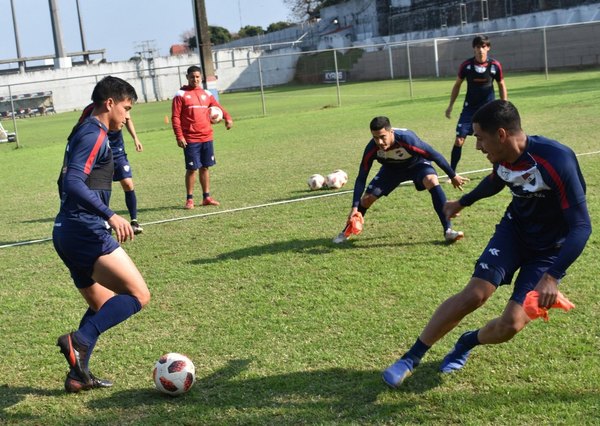 Nacional confirmó este lunes al sucesor de Aldo Bobadilla