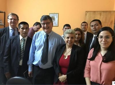 Titular de Circunscripción de Pdte. Hayes recibió a abogados