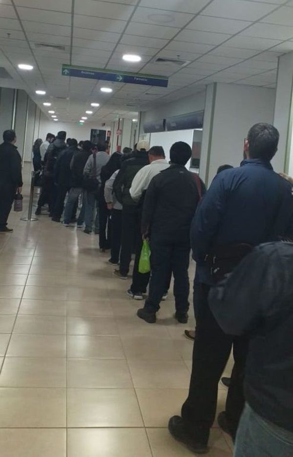 Lenta atención en Ingavi - Crónicas Ciudadanas - ABC Color
