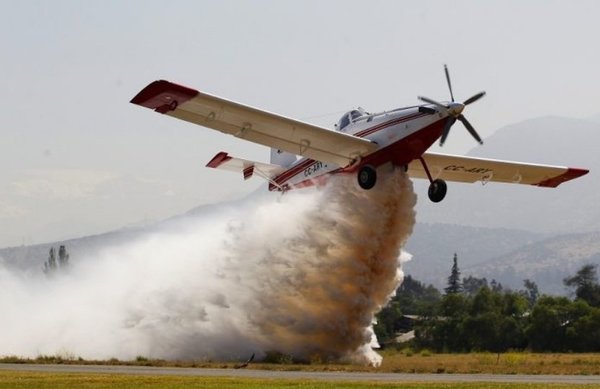 Confirman contratación de dos avionetas más para combatir incendios forestales