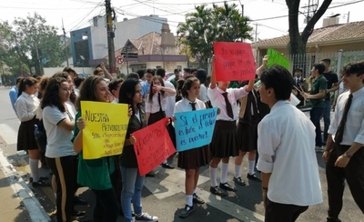 HOY / Marcha no para: estudiantes se movilizan por más presupuesto