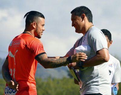 Bobadilla asumió en el DIM - Fútbol - ABC Color