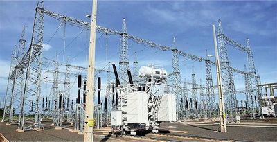 Varias ciudades siguen sin energía eléctrica desde hace horas - Nacionales - ABC Color