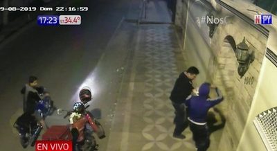 Motochorros atacan a repartidor de comidas | Noticias Paraguay