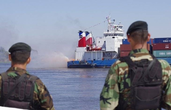 HOY / Al banquillo de acusados 13 militares que violaron a niña y divulgaron vía WhatsApp
