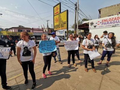 Familiares de fallecido durante asalto exigen justicia - Nacionales - ABC Color