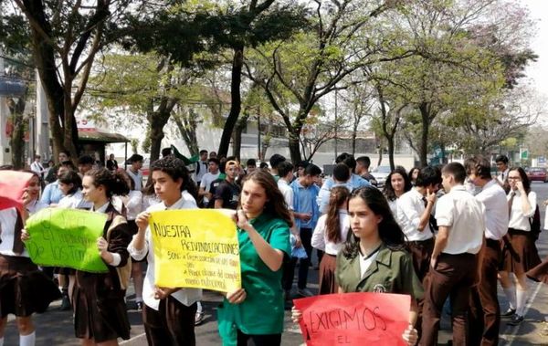 Reclamo de Fenaes parece no tener eco en el Gobierno - Locales - ABC Color