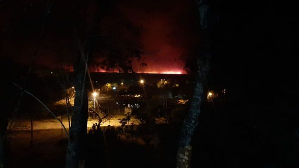 Siguen los incendios en el Chaco y piden más aviones para sofocar