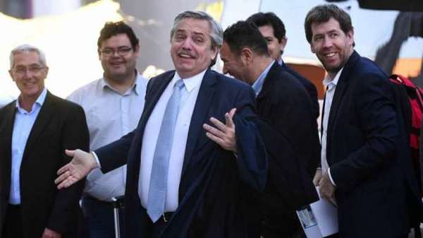 Fernández amplía ventaja sobre Macri en nuevos sondeos | .::Agencia IP::.