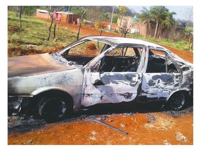 Quemó auto de su yerno por celoso y "ka'u argel"