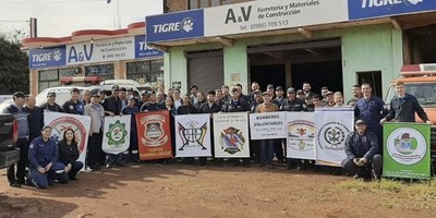 CUARTELES DE BOMBEROS DE ITAPÚA YA CUENTAN CON SUS NUEVOS EQUIPOS