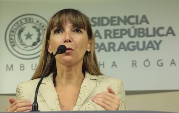 HOY / Ministra ataca al diario e ignora denuncias en su contra: “Soy la estrella”