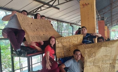 HOY / Estudiantes reclaman mayor presupuesto y hacen paro