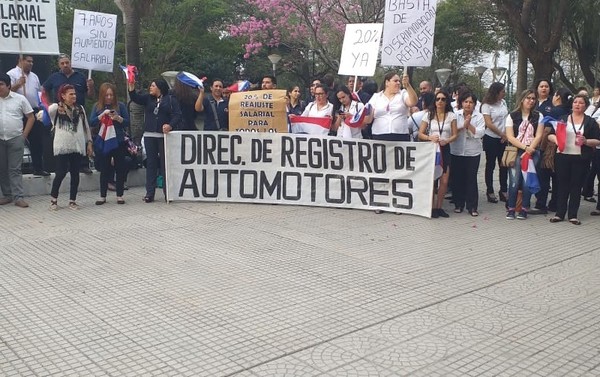 Funcionarios judiciales levantan paro