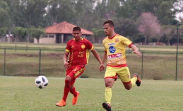 HOY / El puntero abre la jornada 21 en juego nocturno