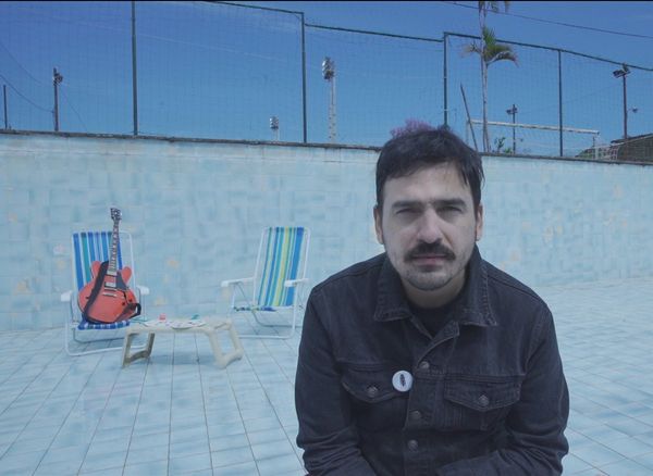Mauricio y las Cigarras lanza video de “Al mar”