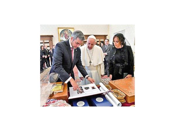 Presidente visitará por segunda vez al papa Francisco