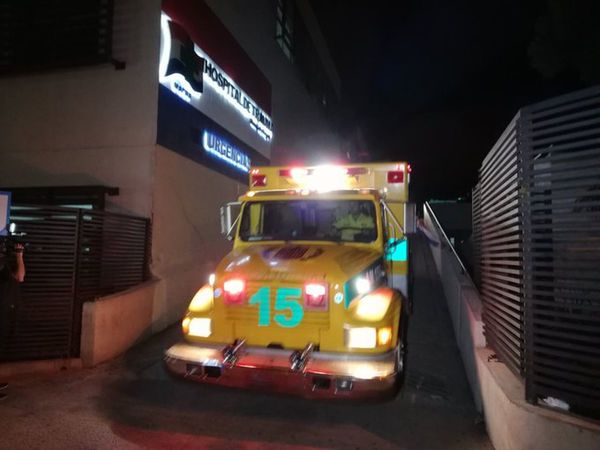 Joven perdió un dedo al explotar petardos