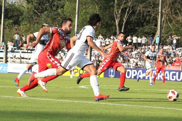 Olimpia mide a Cristóbal Colón