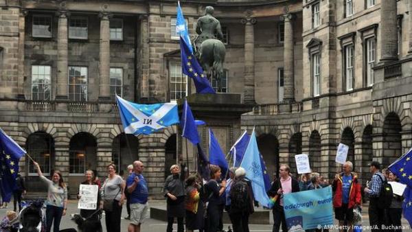 Un tribunal escocés considera “ilegal” la suspensión del Parlamento británico | .::Agencia IP::.