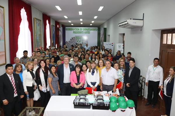 Habilitan aula móvil con simulador y varios cursos en Presidente Hayes