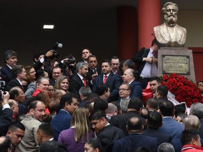 Alliana habla de unidad colorada pese a la ausencia de Cartes