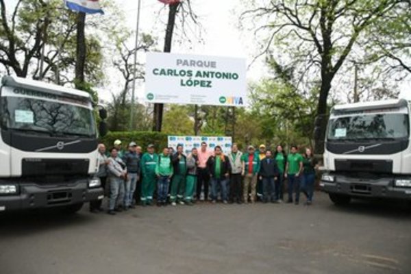 Municipalidad de Asunción habilita tres nuevos camiones recolectores de basura - .::RADIO NACIONAL::.